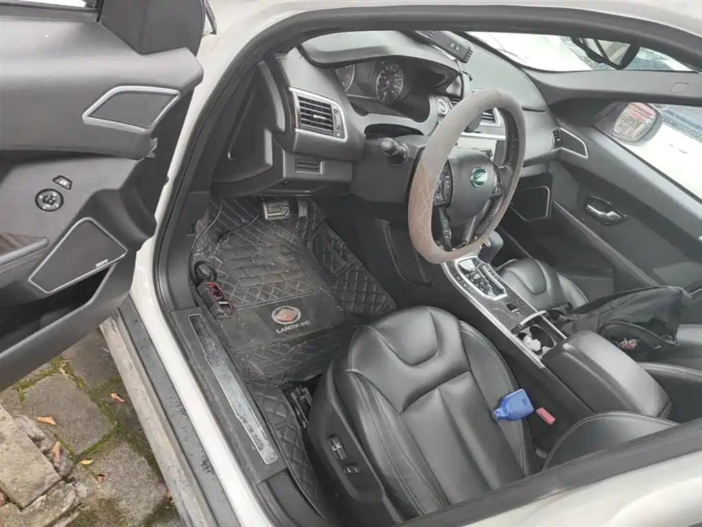Landwind X7 2015 2015 2.0T Panorama Premium