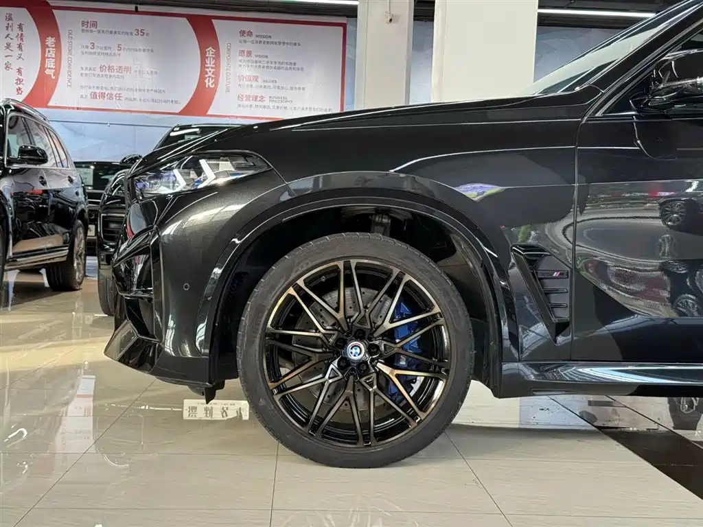 BMW X5 M 2023 Model X5 M Thunder Edition фото 3