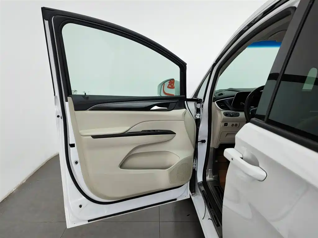 Buick GL8 2020 Model ES Landglory 653T Comfort фото 8