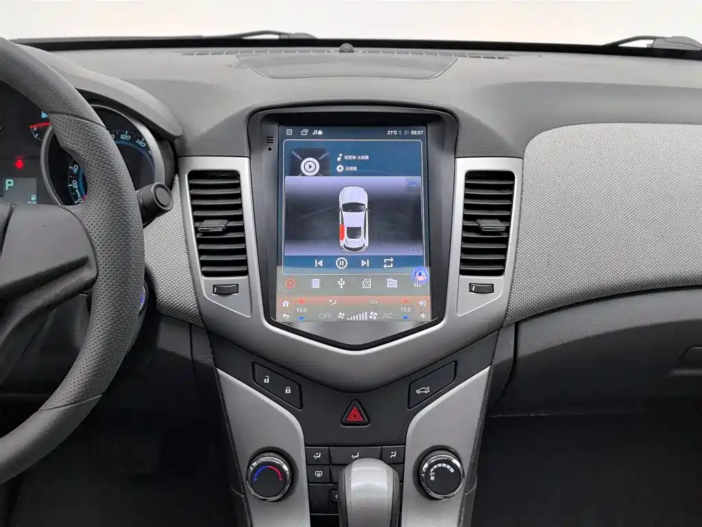 Chevrolet Cruze 2013 Model 1.6L SE AT фото 12