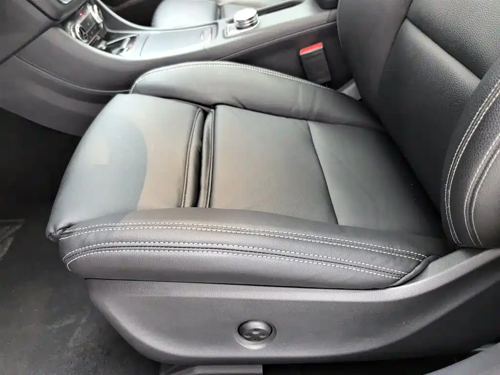 Mercedes-Benz CLA (Import) 2017 CLA 200 Fashion фото 20