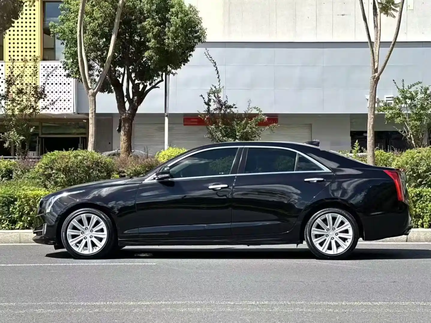 صورة 5 - Cadillac ATS-L