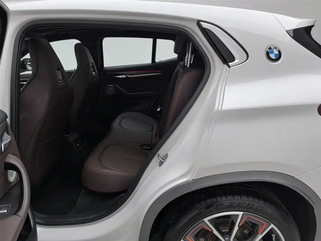 BMW X2 2021 Facelift sDrive25i Edge Edition фото 15