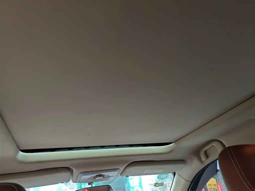 BAIC Huansu S7 2018 2018 1.5T Auto Premium Model