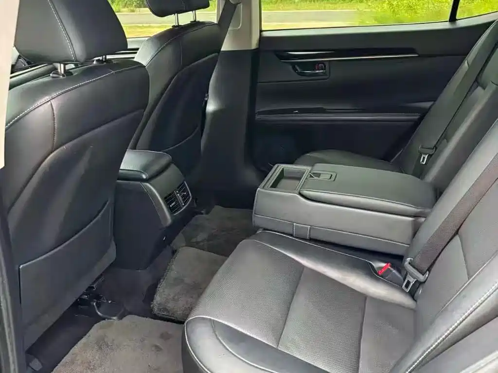 Lexus ES 2014 250 Elite Edition фото 7