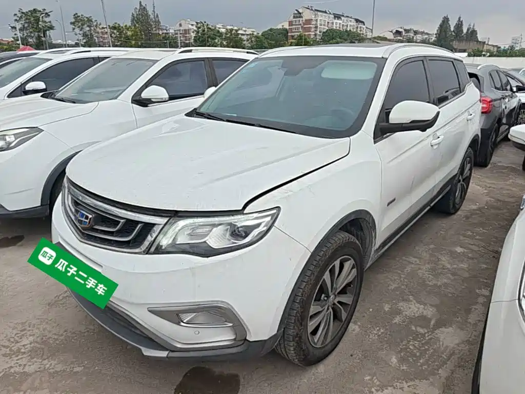 Фото 2 - Geely Atlas