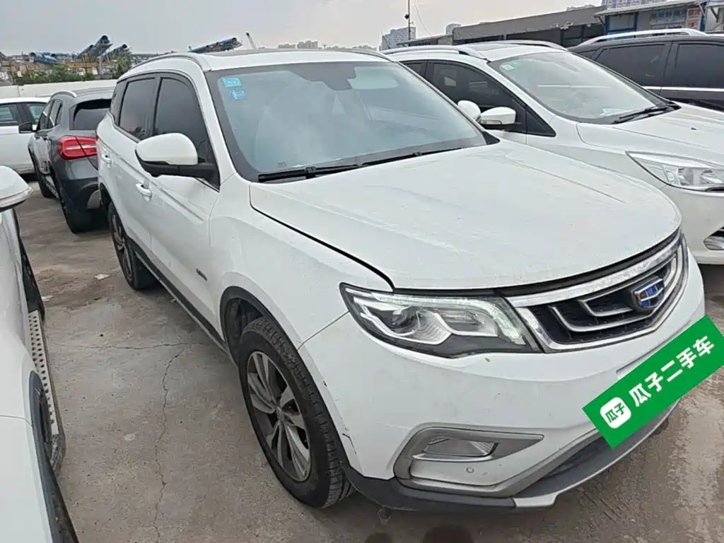 Фото 4 - Geely Atlas