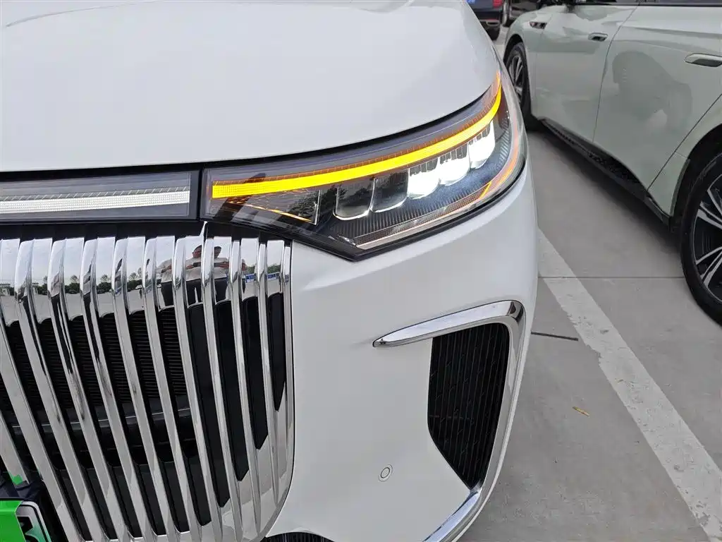 Voyah Auto Voyah Dreamer 2025 PHEV AWD Flagship Kunpeng Edition фото 24