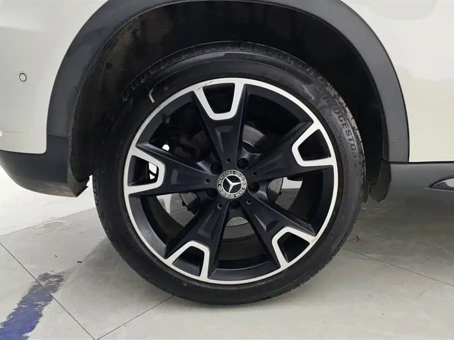 Mercedes-Benz GLA 2018 GLA 220 4MATIC Sport фото 6