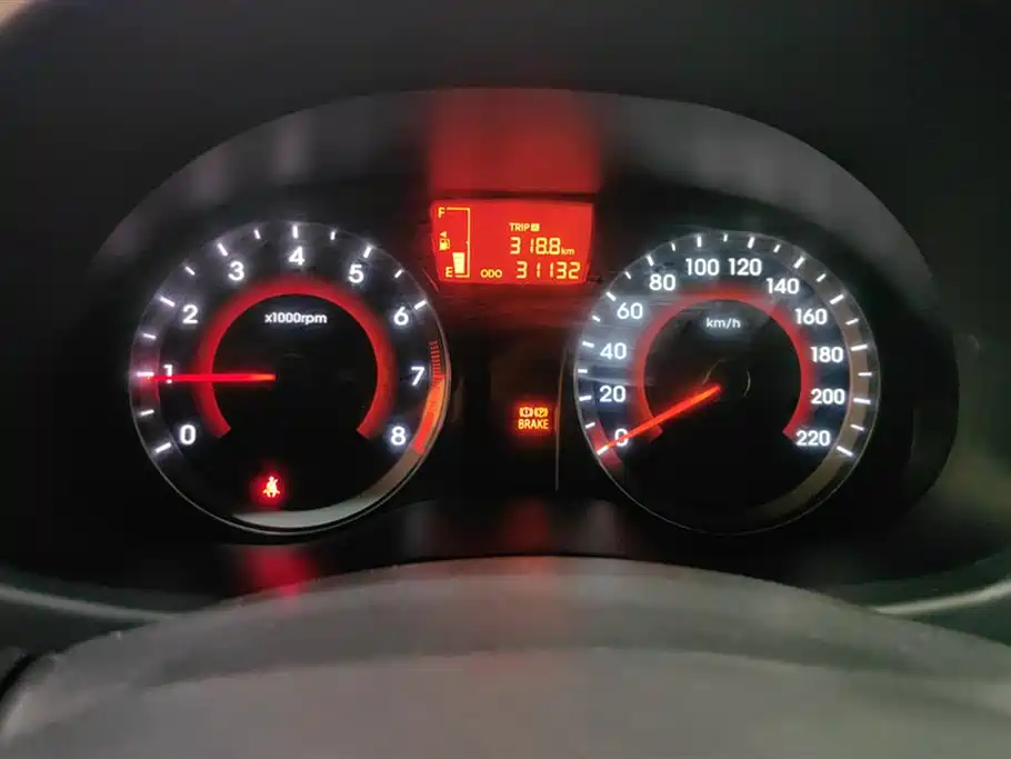 Hyundai Verna 2014 1.4L Manual Top TOP фото 14