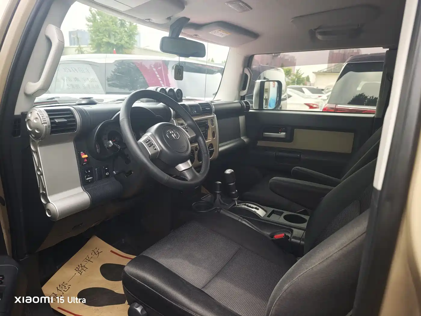 Toyota FJ Cruiser 2013 4.0L фото 6