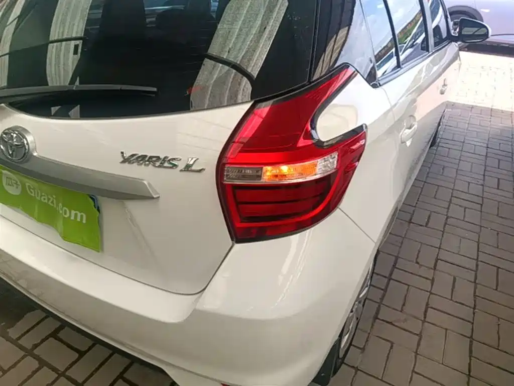 Toyota YARiS L Zhi Xuan 2016 Facelift 1.5E CVT Charming Edition фото 8