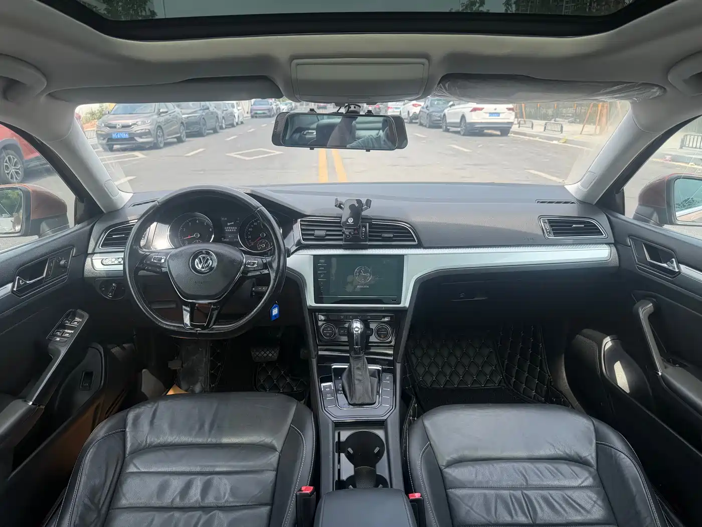 Volkswagen Lamando 2015 280TSI DSG Comfort фото 18