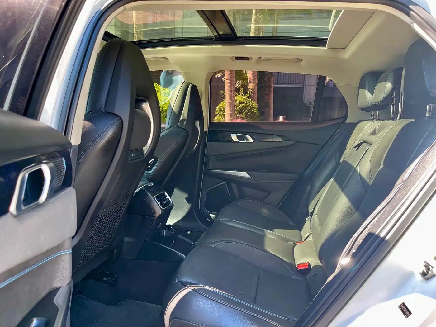 Lynk & Co 01 EM-P 2019 1.5T PHEV Power Pro China VI фото 6