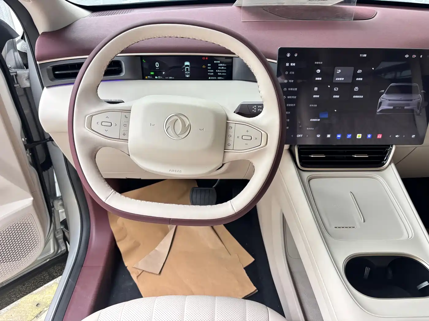 Dongfeng Aeolus L8 2025 Plug-in Hybrid фото 8