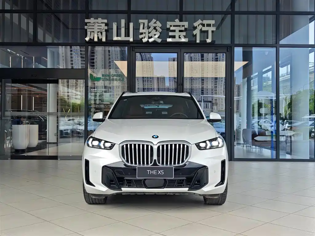 BMW X5 2025 Model xDrive 30Li Exclusive M Sport Blackout Package фото 2