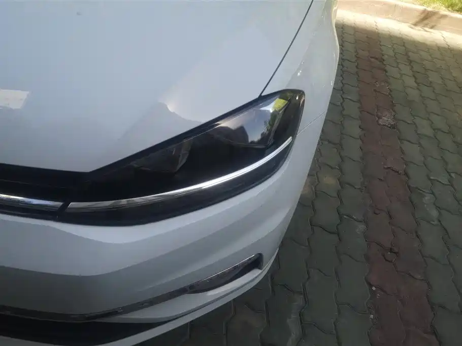 Volkswagen Golf 2018 230TSI Manual Comfort фото 5