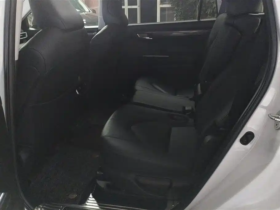 Toyota Highlander 2023 2.5L Smart Hybrid Dual Engine AWD Ultimate 7-Seater фото 11