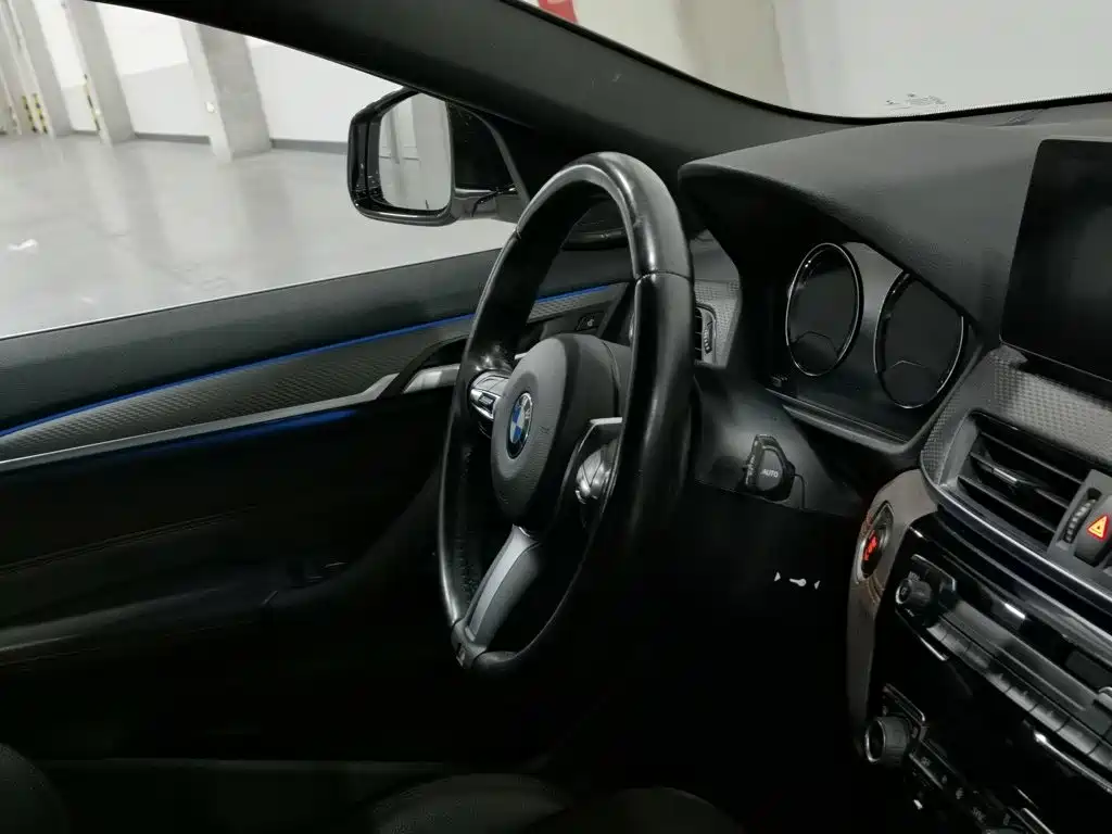Photo 22 - BMW X2
