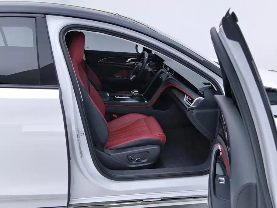 Hongqi H6 2025 2024 Model 2.0T Elegance Edition