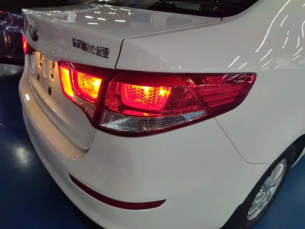 Kia K2 2015 Sedan 1.4L AT GLS фото 24