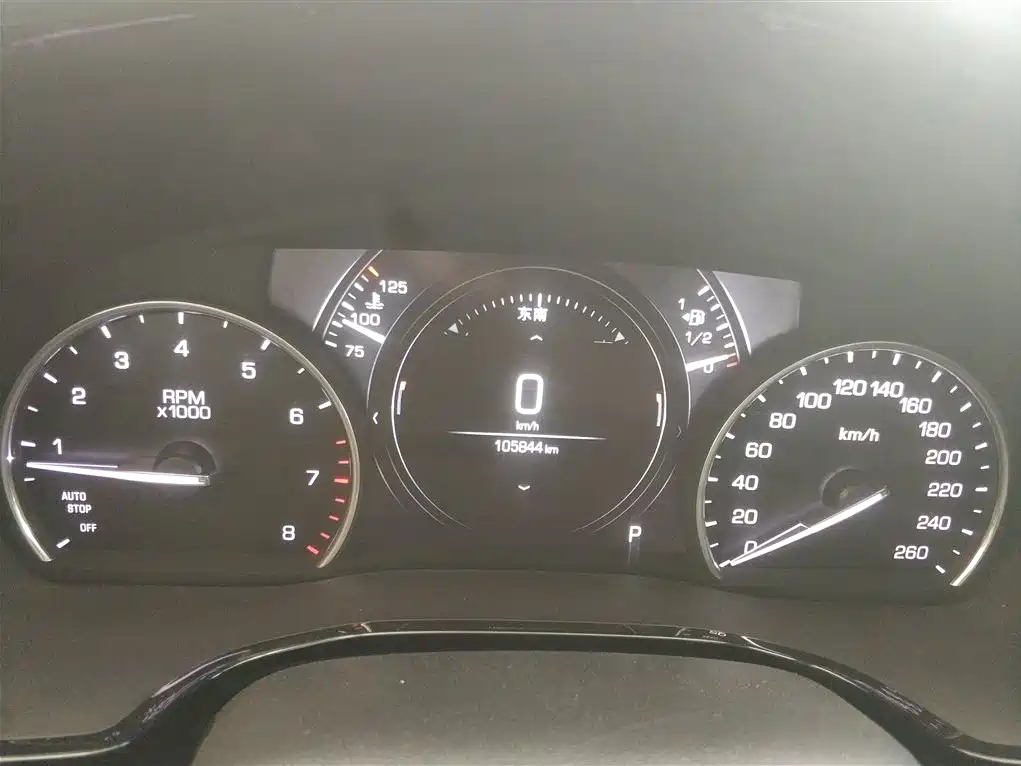 Cadillac XT5 2018 25T Luxury фото 12