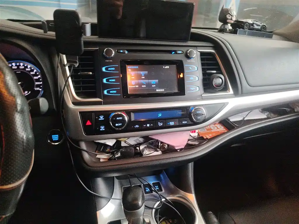Toyota Highlander 2017 2.0T 4WD Premium 7-Seater фото 6
