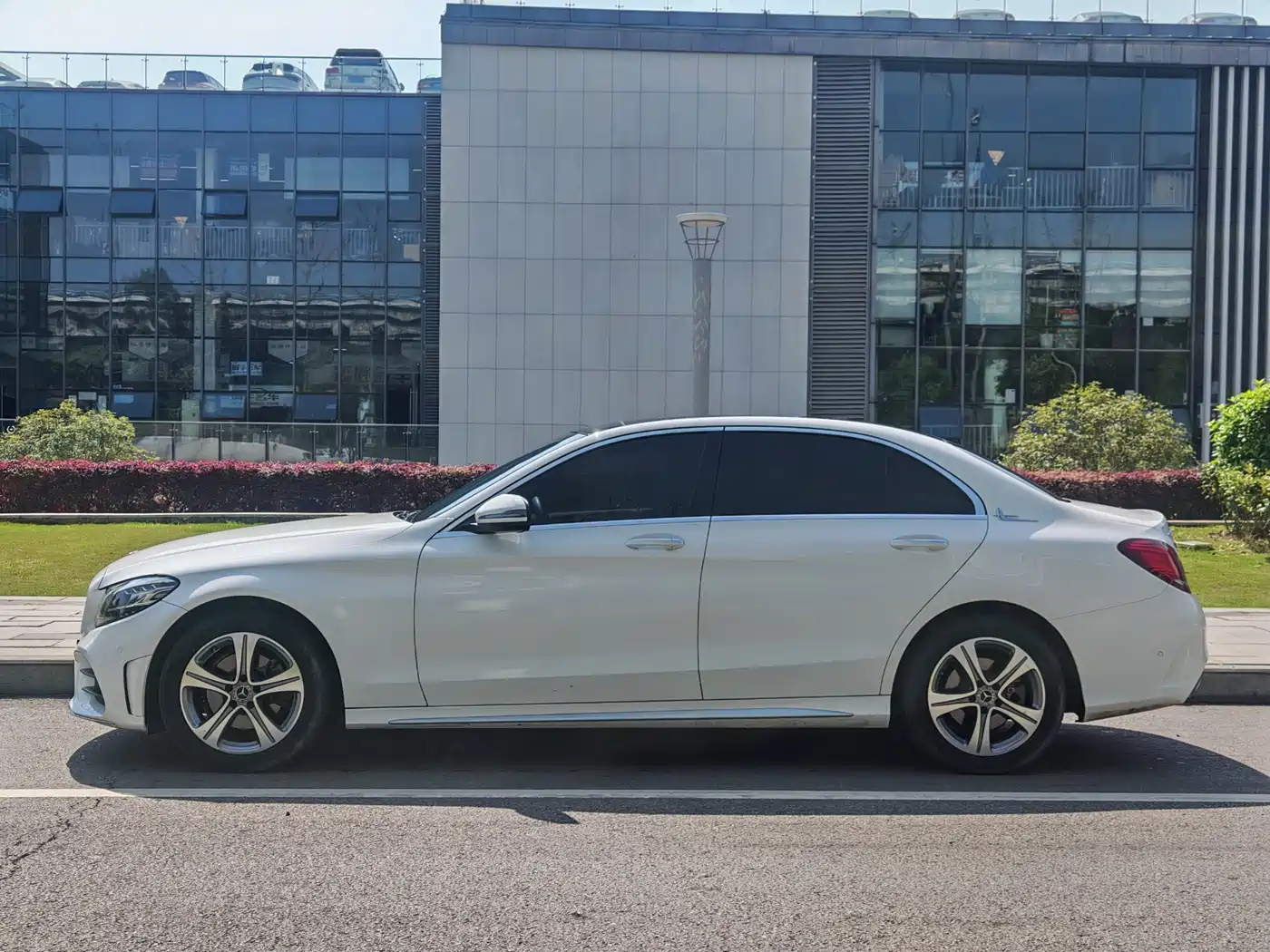 Mercedes-Benz C-Class 2021 C 260 L Sport Edition фото 3