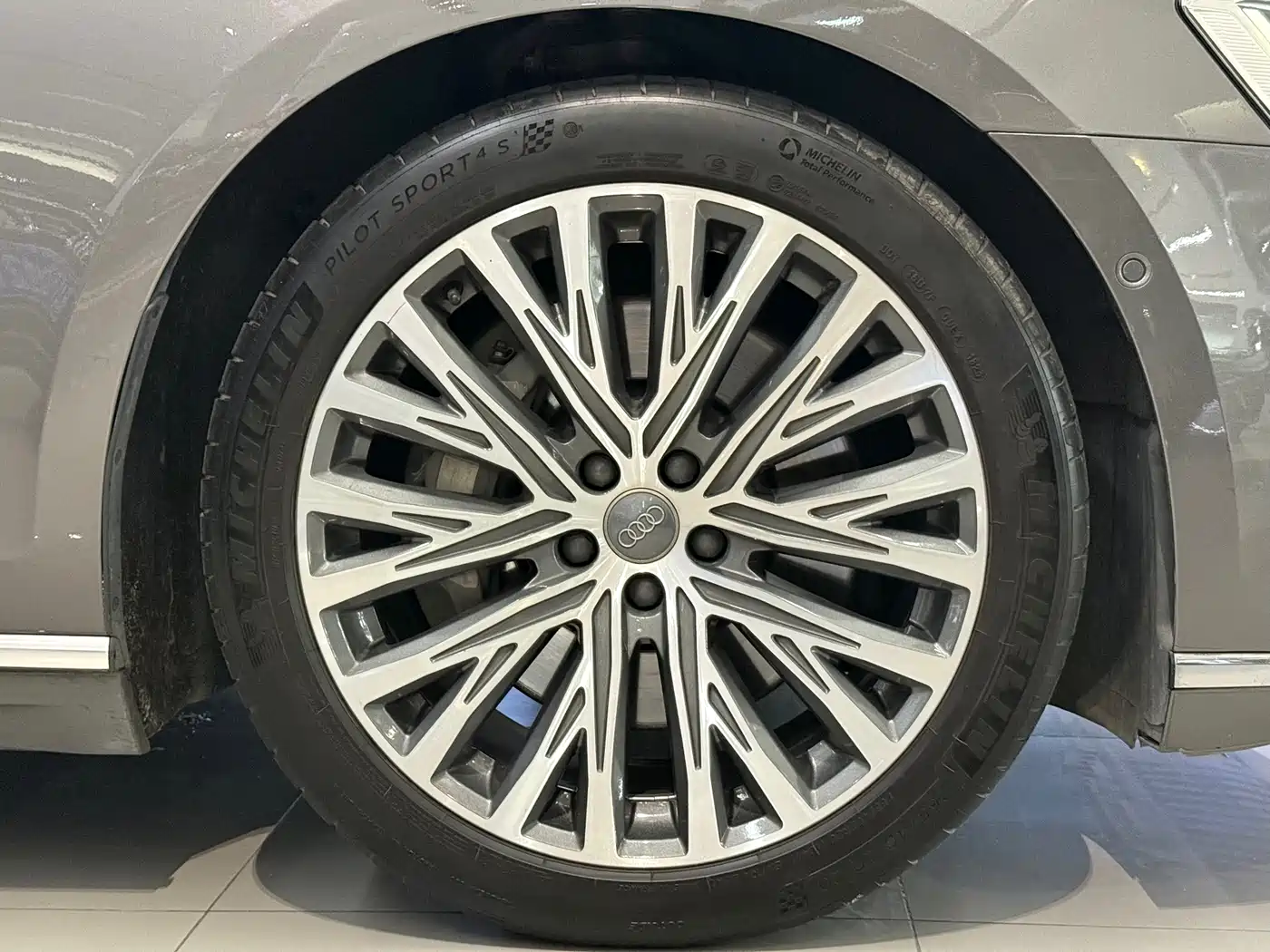 Audi A8 2018 A8L 55 TFSI quattro Luxury фото 18