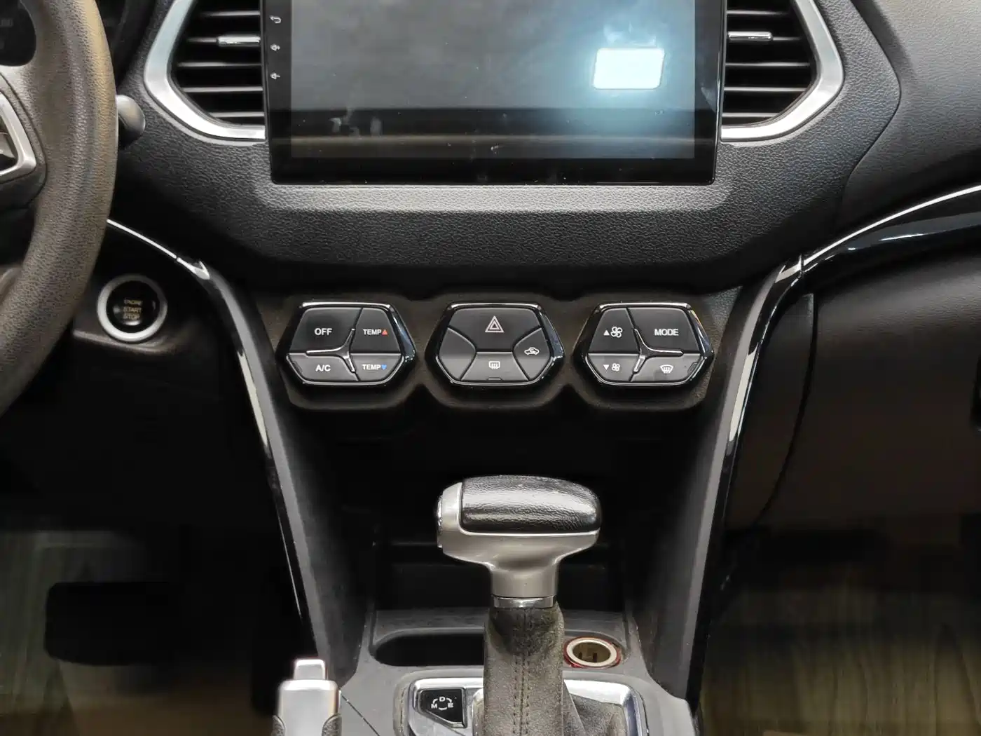 GAC Trumpchi Trumpchi GS4 2015 200T G-DCT Elite Edition фото 18