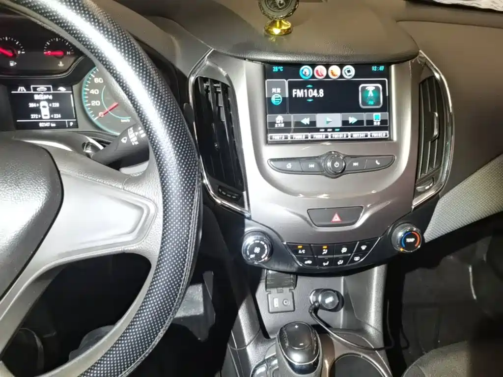 Chevrolet Cruze 2018 2018 320 Automatic Pioneer Sunroof Edition