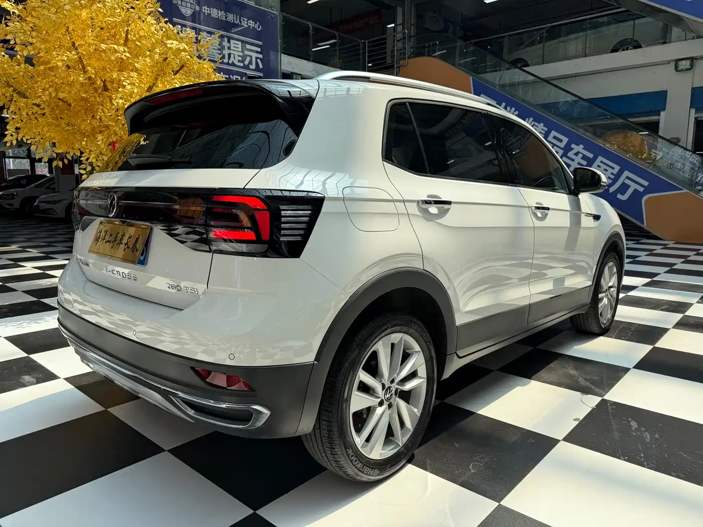 Volkswagen T-Cross 2022 280TSI DSG Comfort Edition фото 7