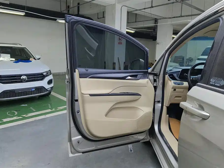 Buick GL8 2022 ES Landmark 653T Premium фото 7