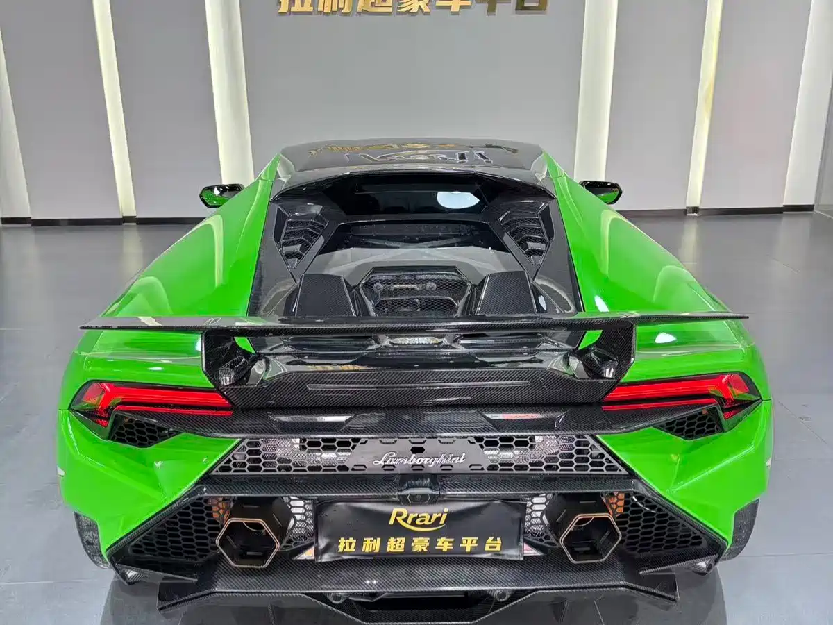Lamborghini Huracán 2016 Huracán RWD Coupe фото 4