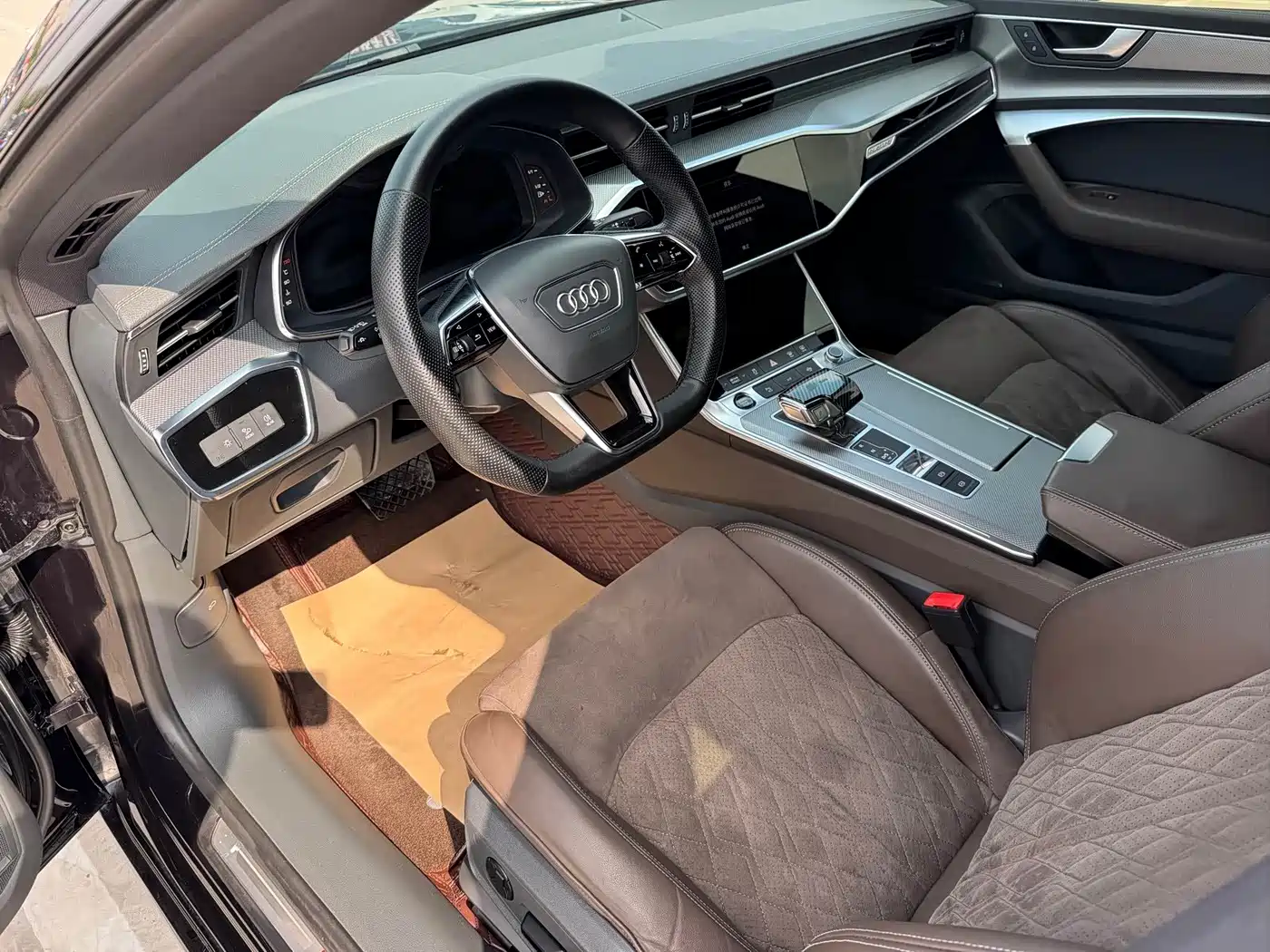 Photo 8 - Audi A7L