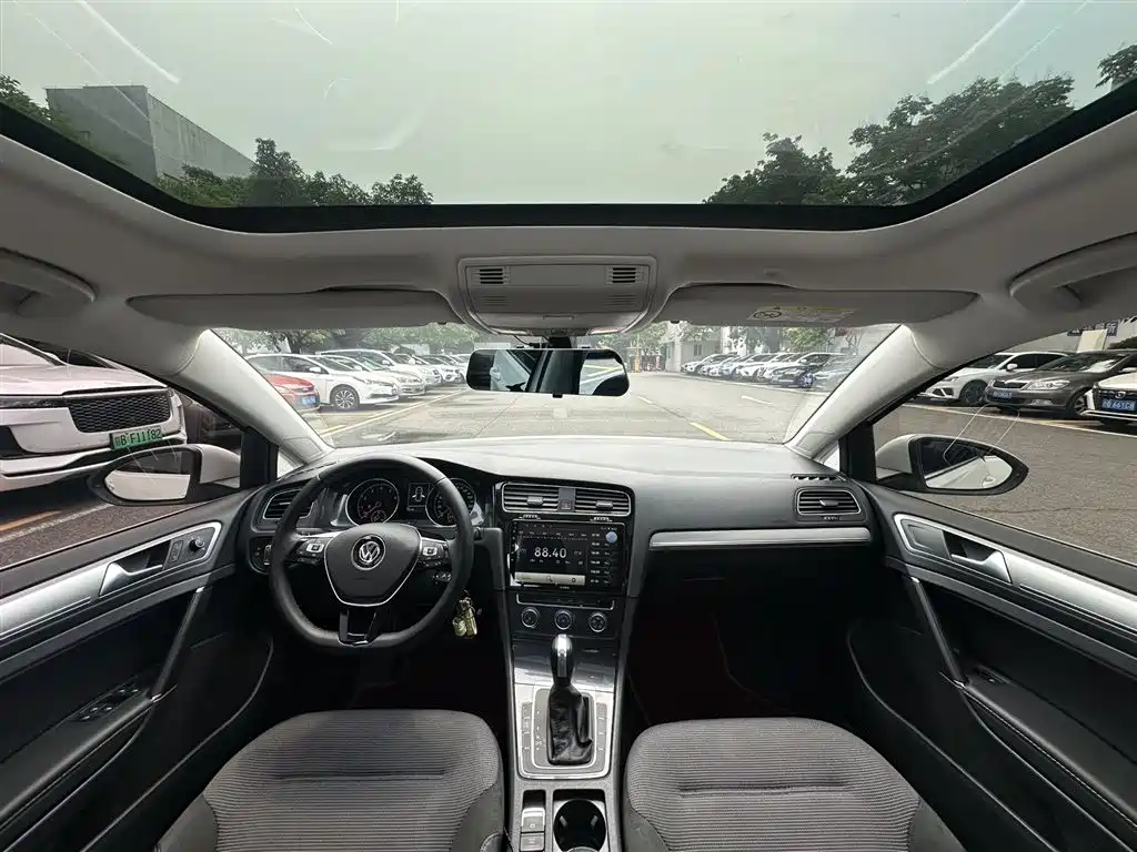 Volkswagen Golf 2019 280TSI DSG Comfort (China V) фото 12