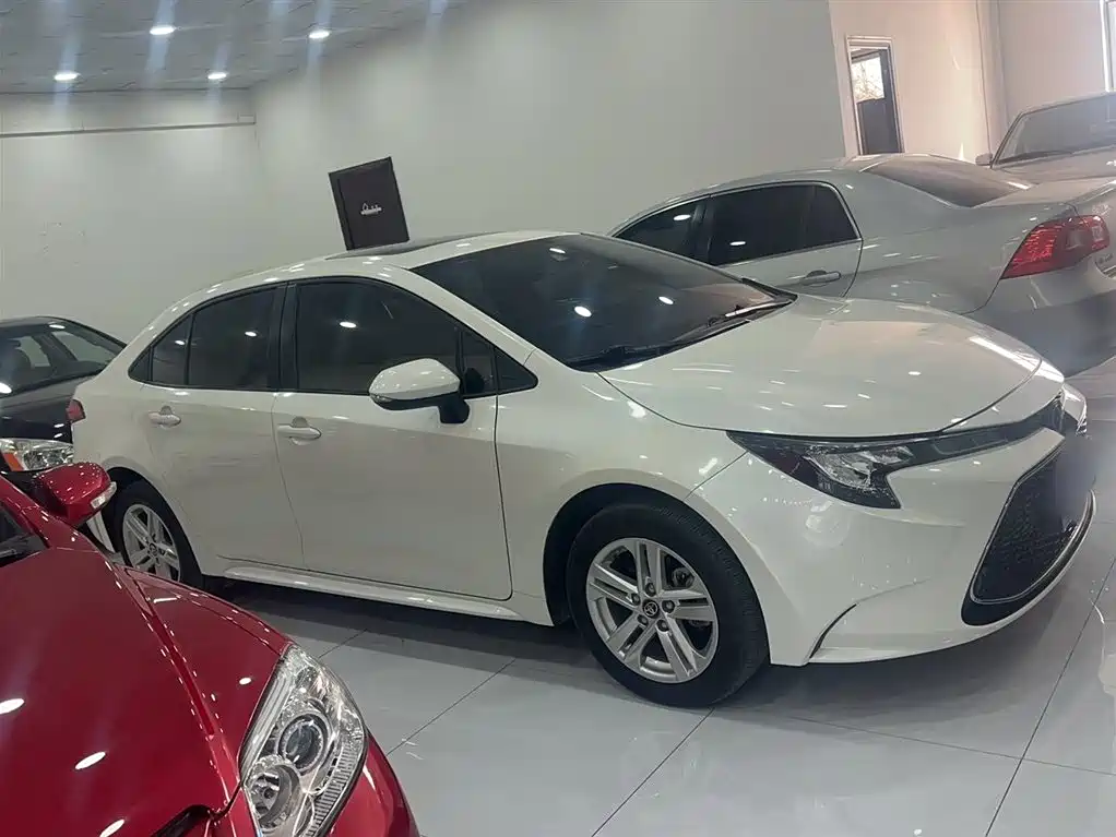 Toyota Levin 2019 185T CVT Luxury Edition China VI фото 4