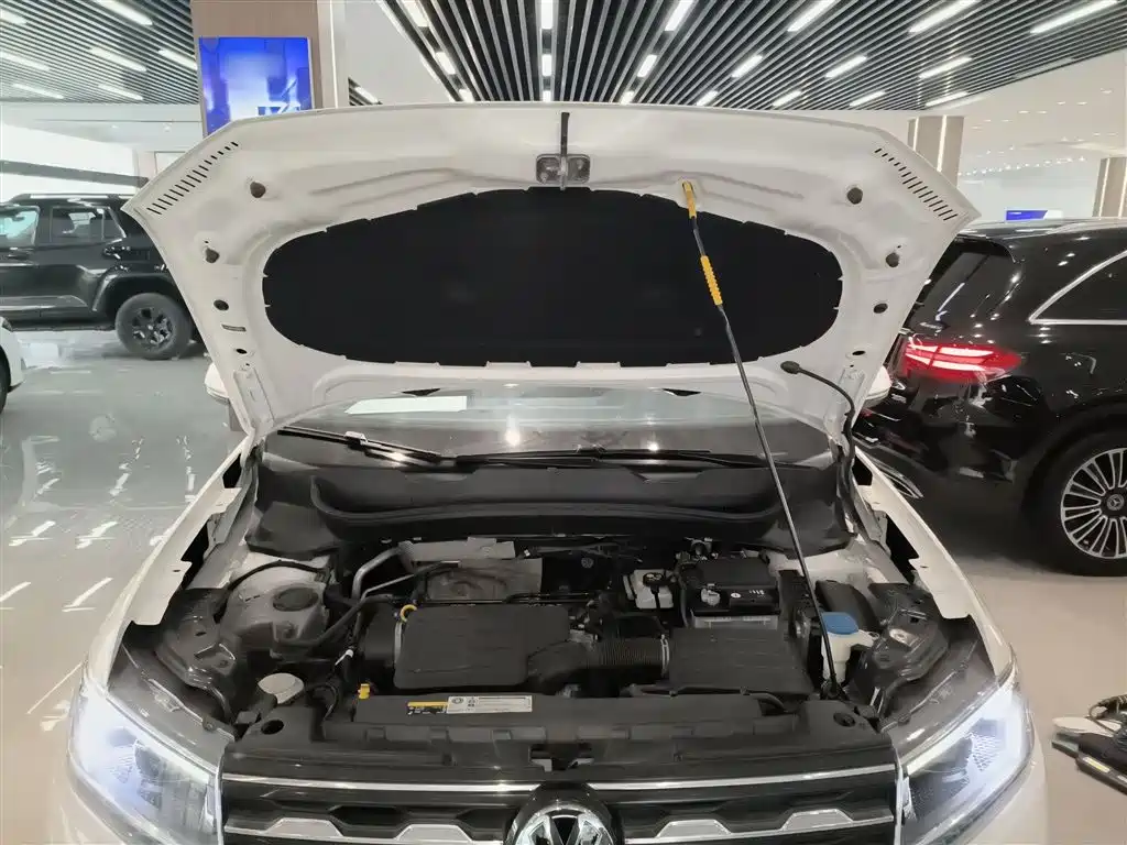 Volkswagen T-Cross 2019 1.5L Automatic Comfort Edition фото 16