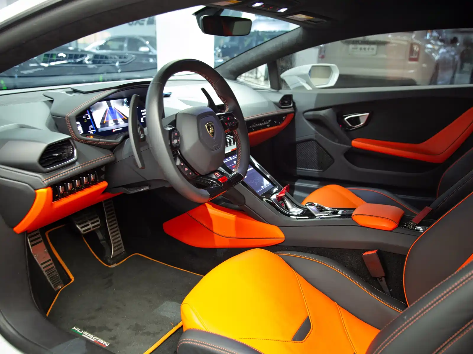 Фото 4 - Lamborghini Huracán