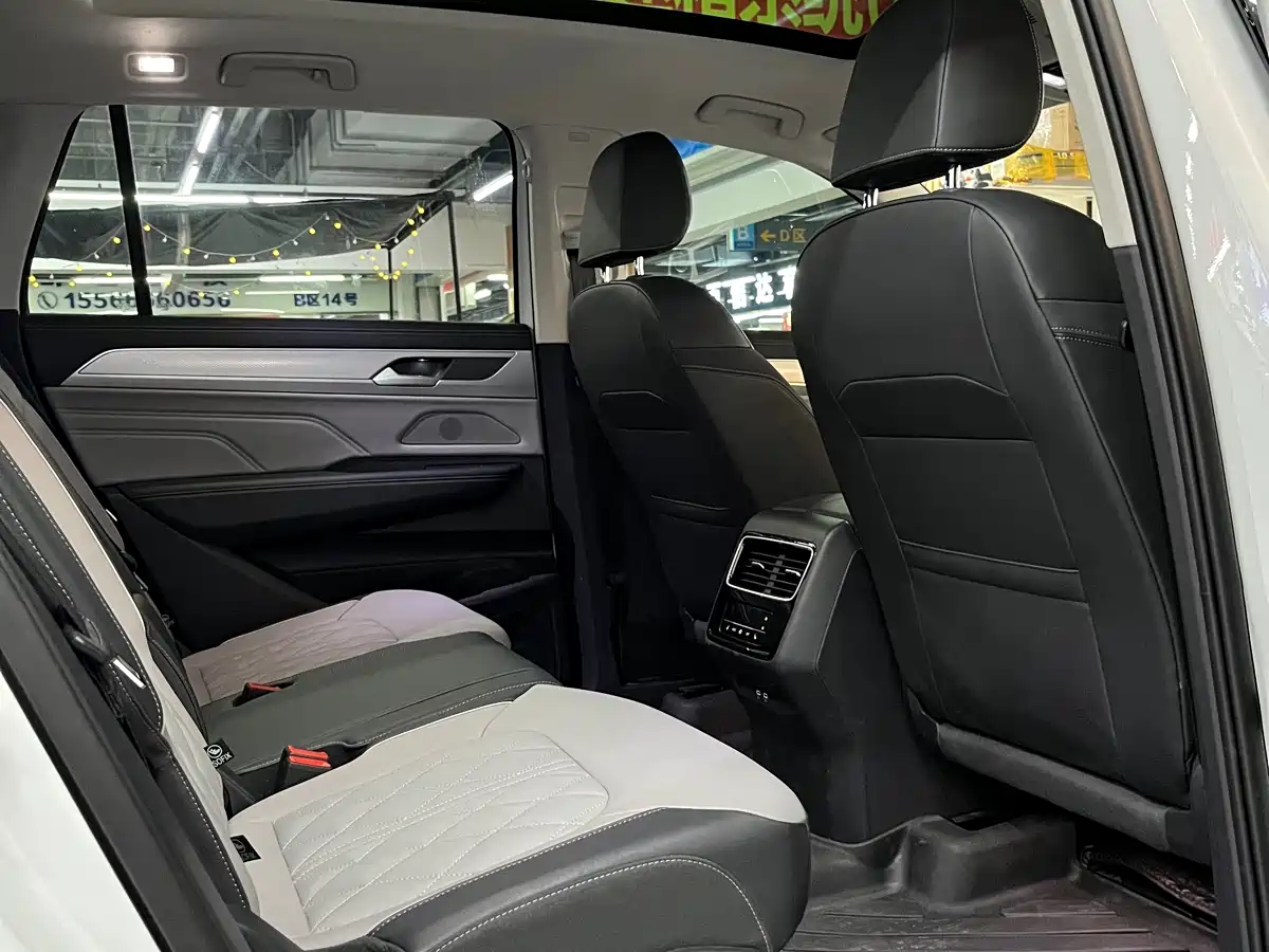 Volkswagen Talagon 2023 380TSI 4WD R-Line Touring Edition фото 14