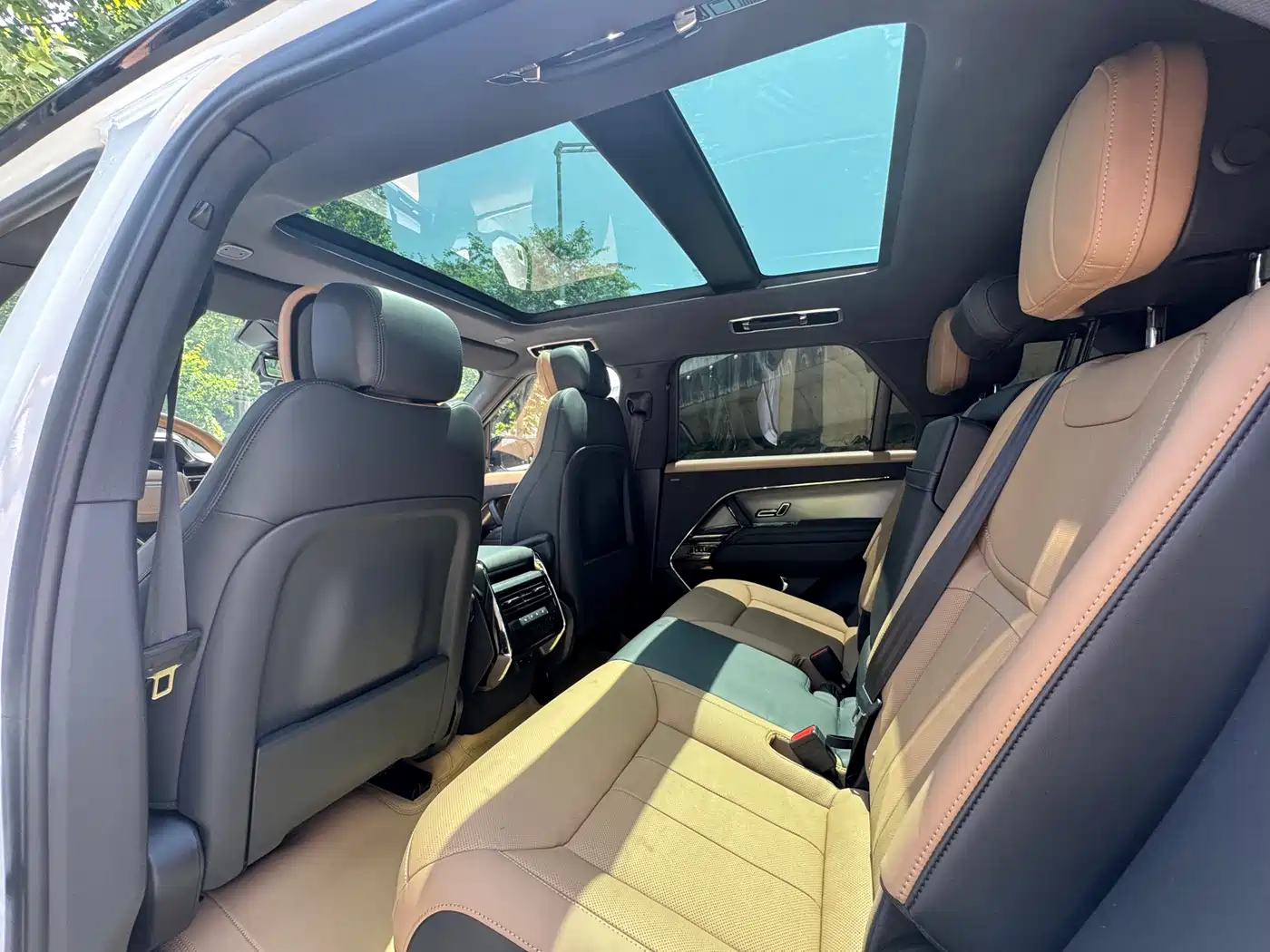 Land Rover Range Rover Sport 2025 400PS Dynamic SE фото 7