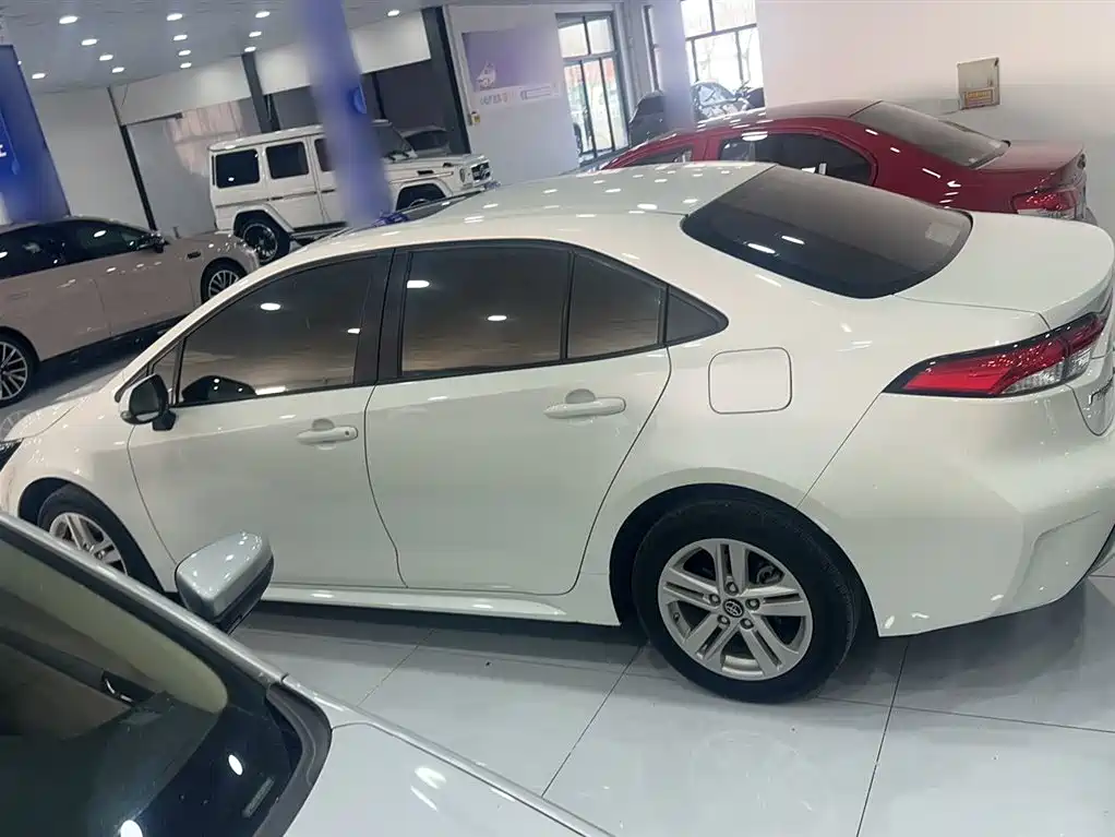 Toyota Levin 2019 185T CVT Luxury Edition China VI фото 7