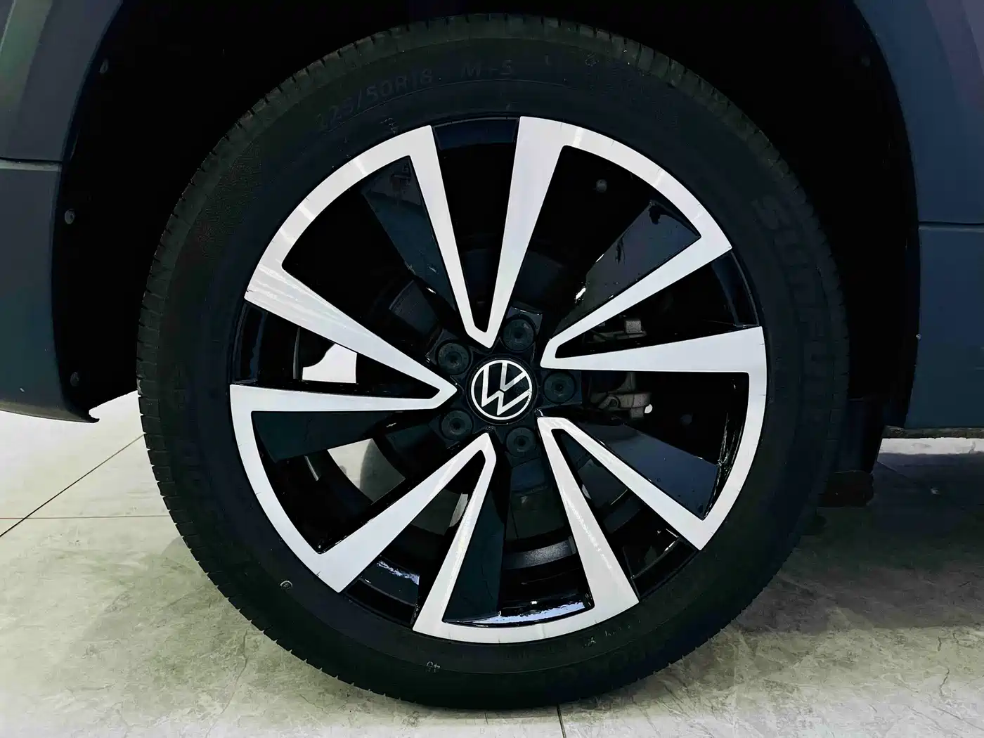 Volkswagen Tharu 2021 280TSI 2WD Luxury Plus фото 12