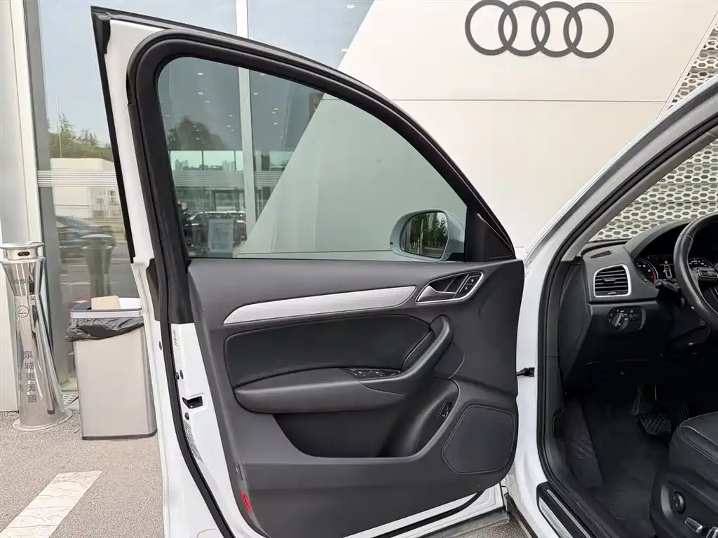 Audi Q3 2017 35 TFSI Fashion фото 12