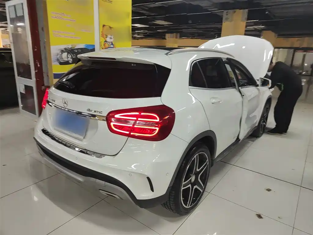Mercedes-Benz GLA 2015 GLA 220 4MATIC Luxury фото 7