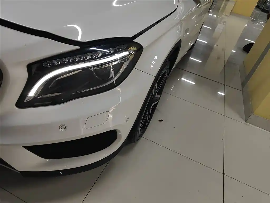 Mercedes-Benz GLA 2015 GLA 220 4MATIC Luxury фото 24