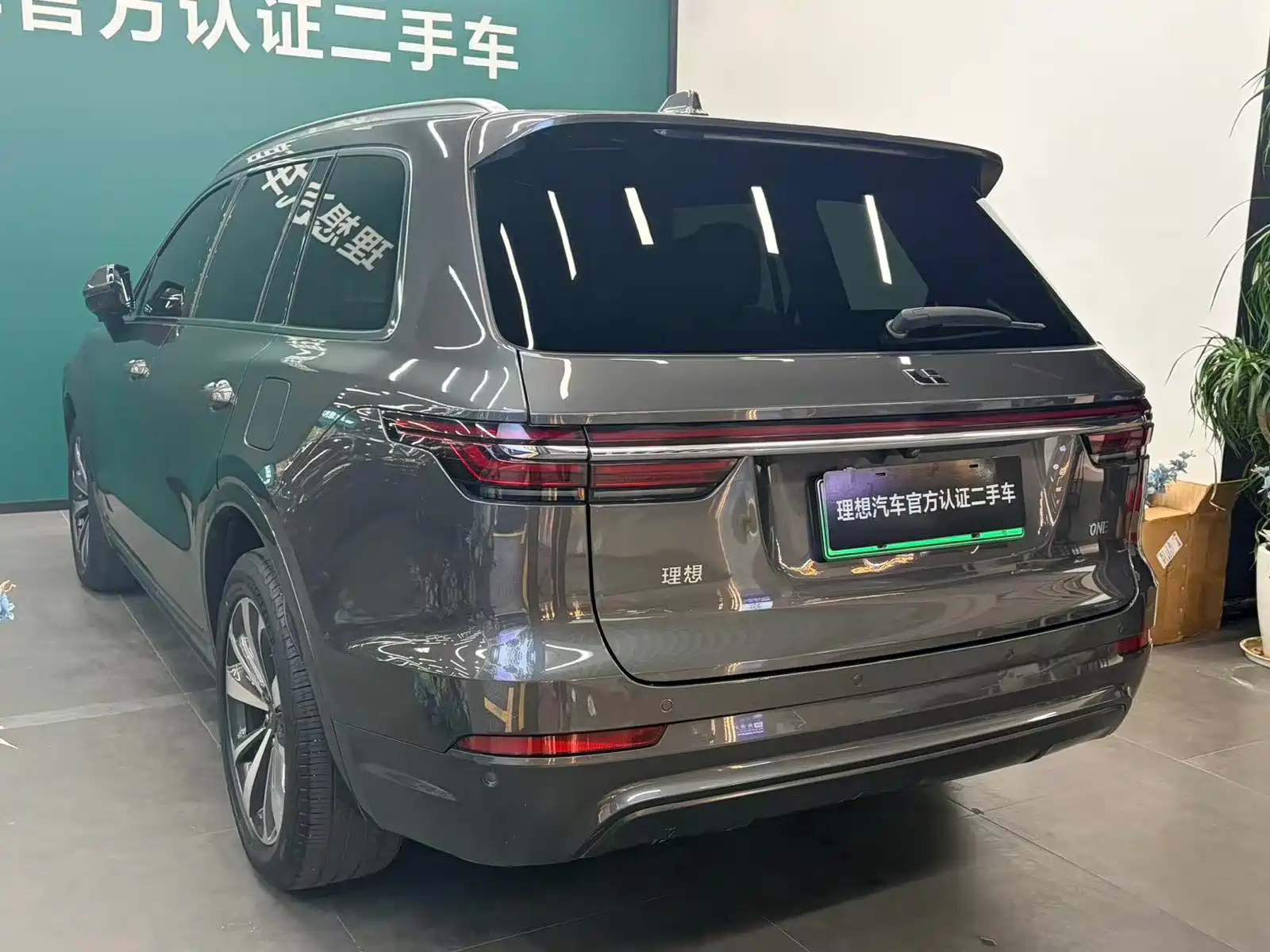 Фото 3 - Li Auto Li ONE