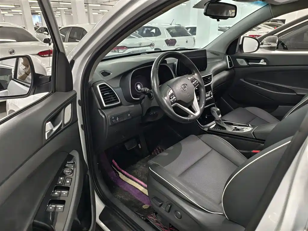 Hyundai Tucson 2020 280TGDi 2WD GLS Smart Connect Edition China VI фото 10