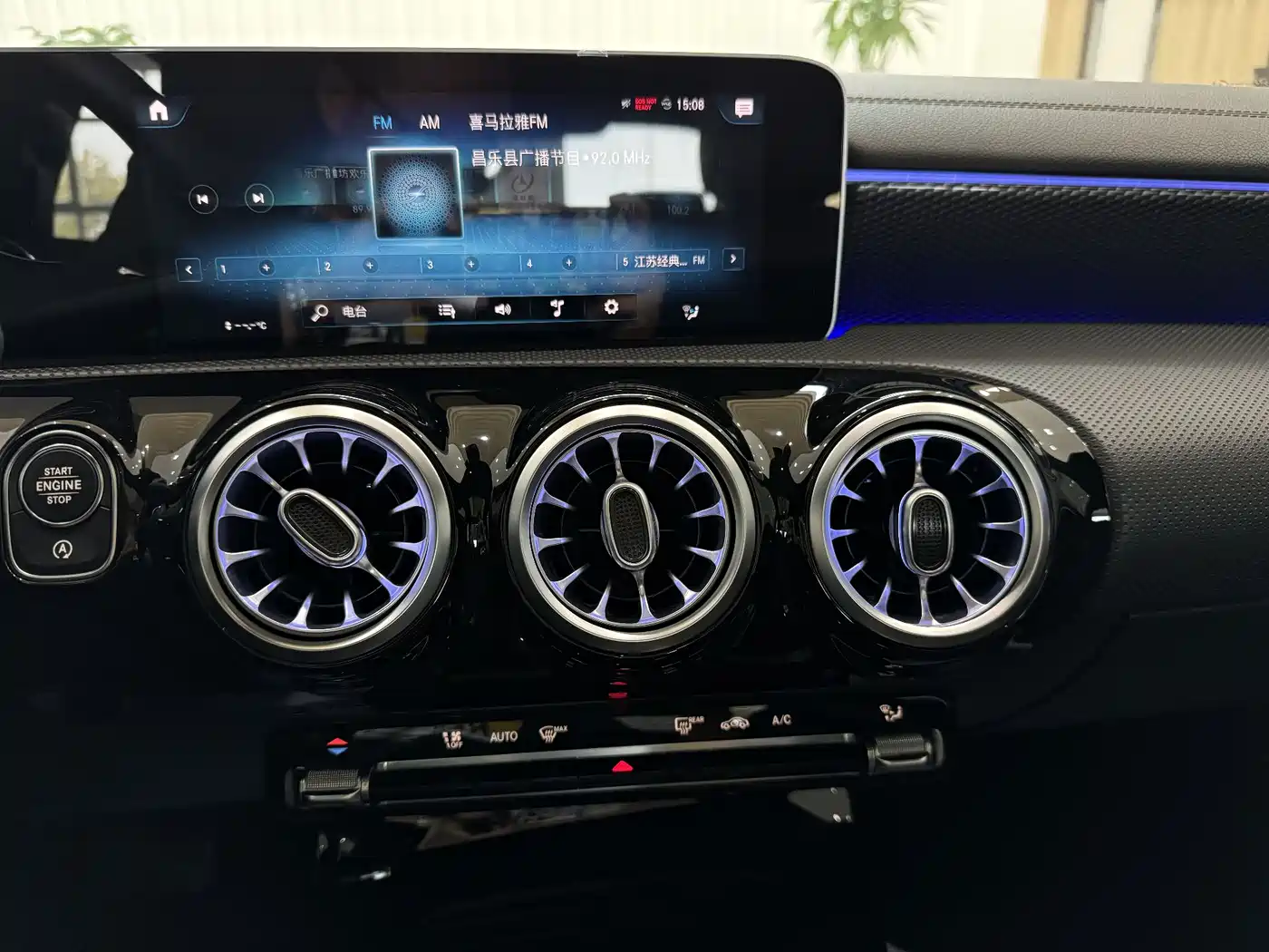 Mercedes-Benz A-Class 2020 A 200 L Sport Sedan фото 11