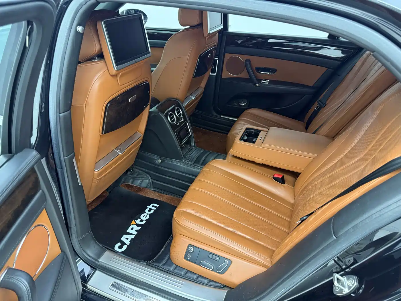 Photo 12 - Bentley Flying Spur
